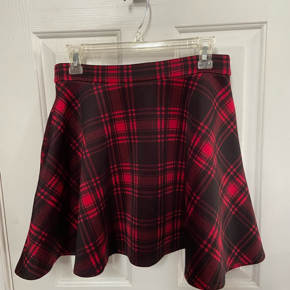 Hot Topic Black Red Plaid Skirt Front Zip Teen